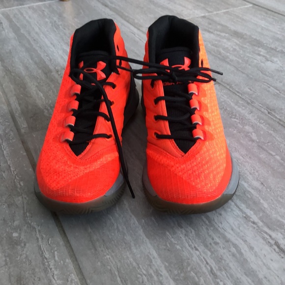 Orange UA high tops 5.5Y - Picture 4 of 6